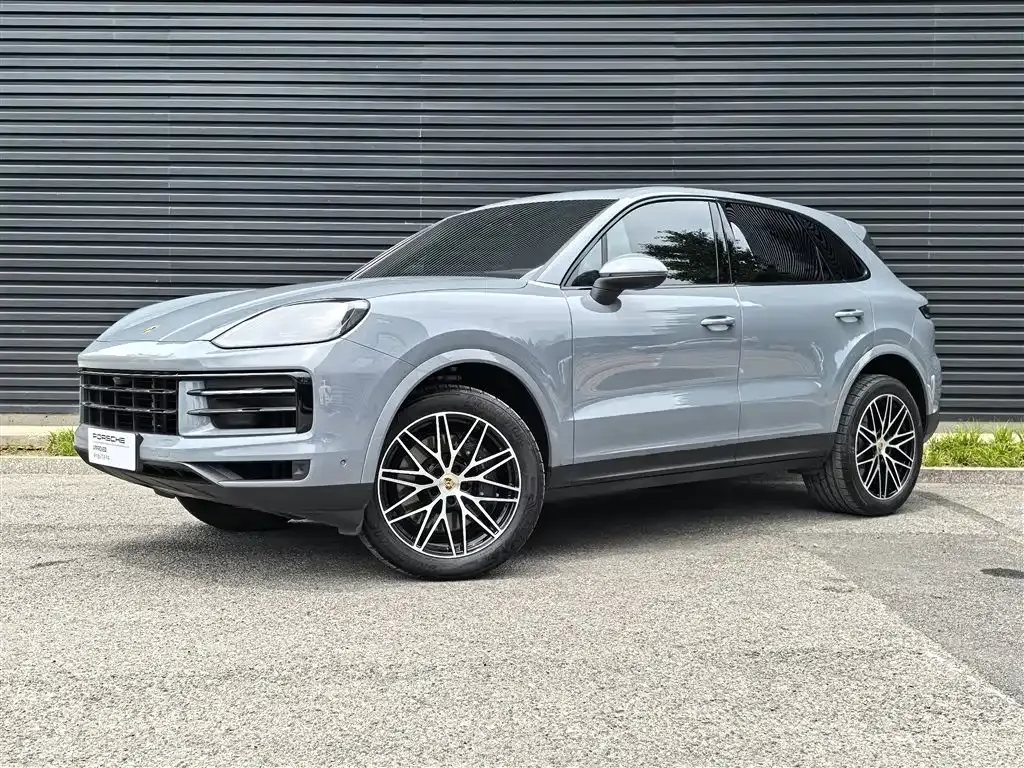 Porsche Cayenne — фото 1