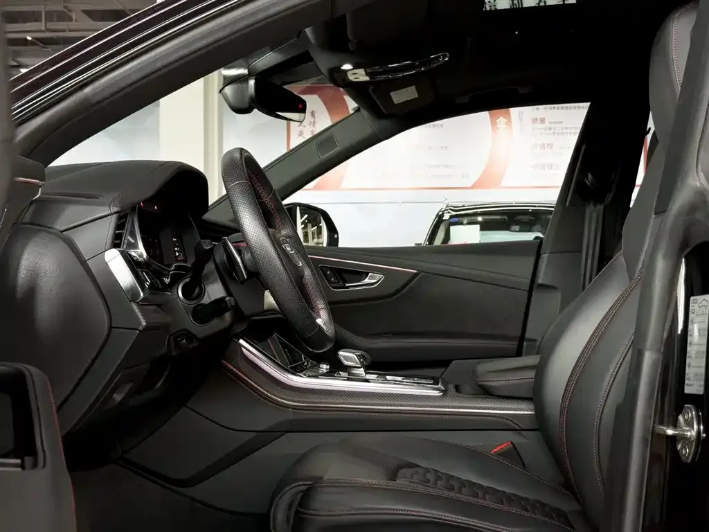 Audi RS Q8 2022 из CN, фото 9