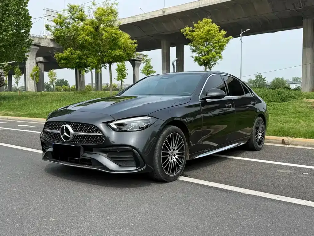 Mercedes-Benz C-Class — фото 1