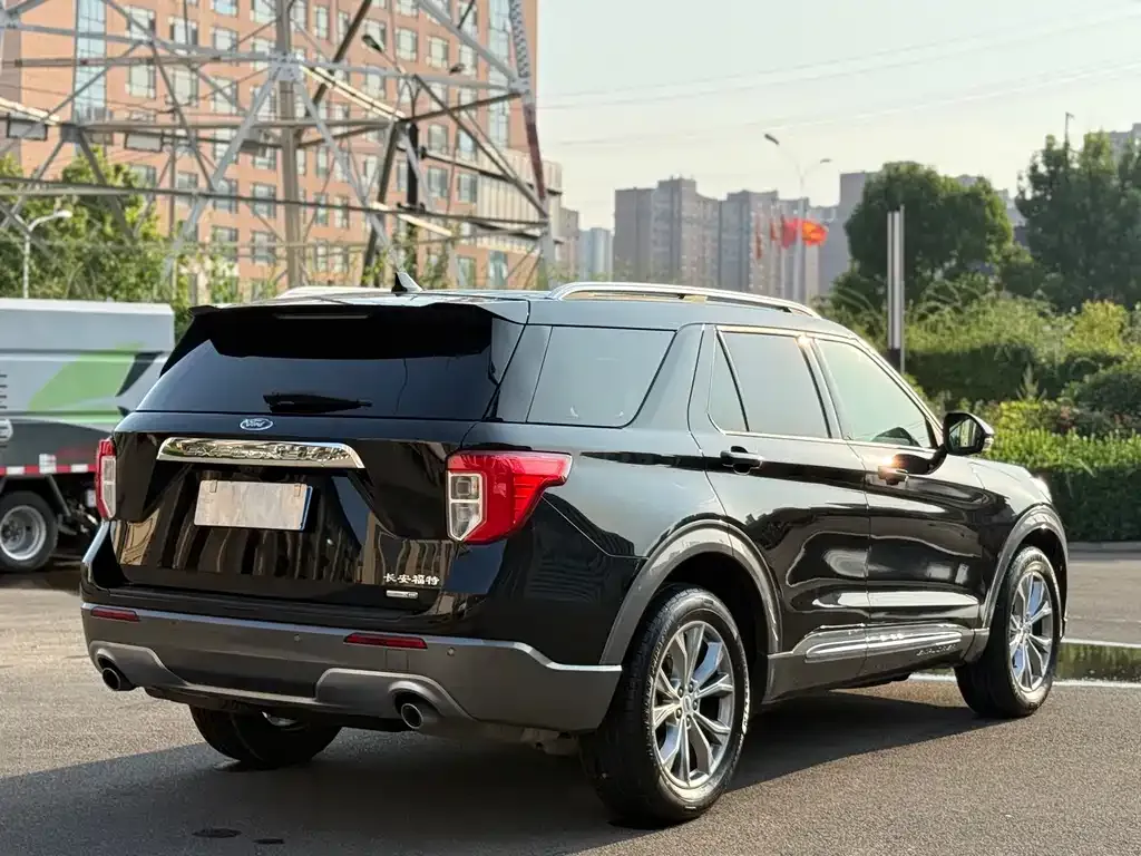 Ford Explorer 2021 из CN, фото 4