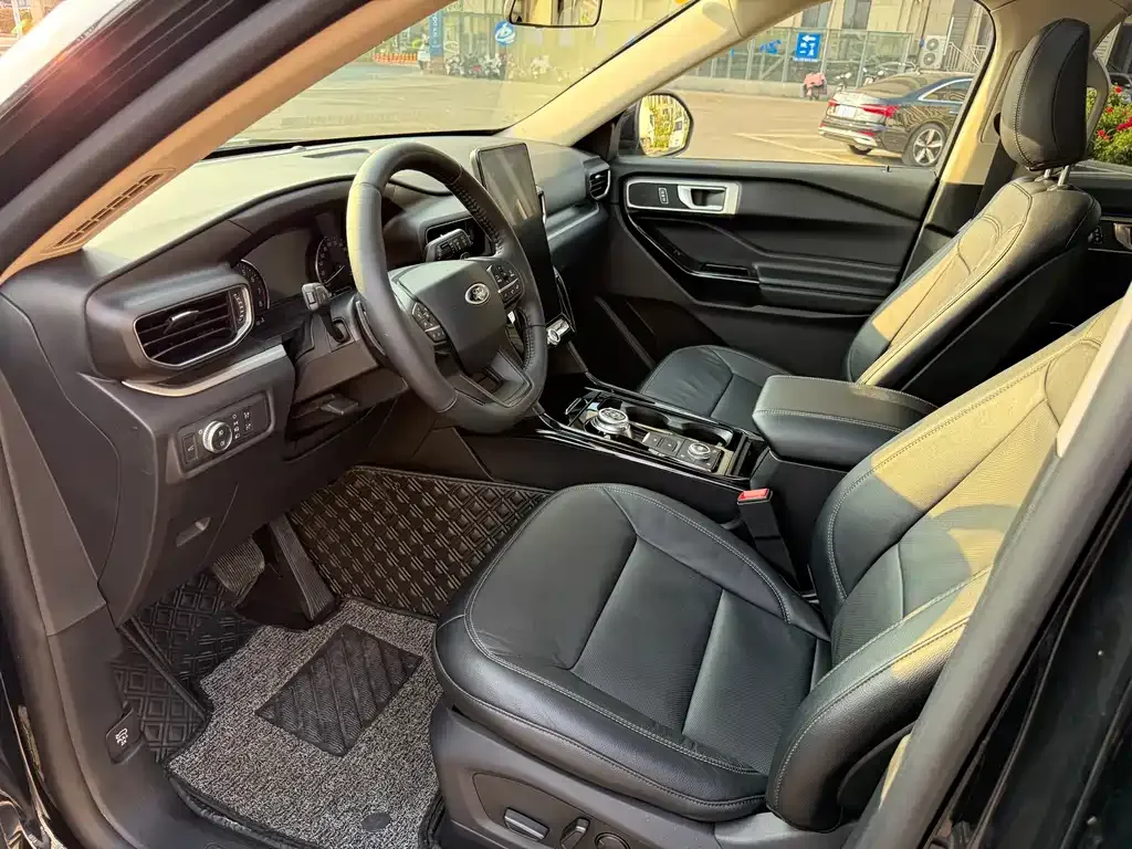 Ford Explorer 2021 из CN, фото 9