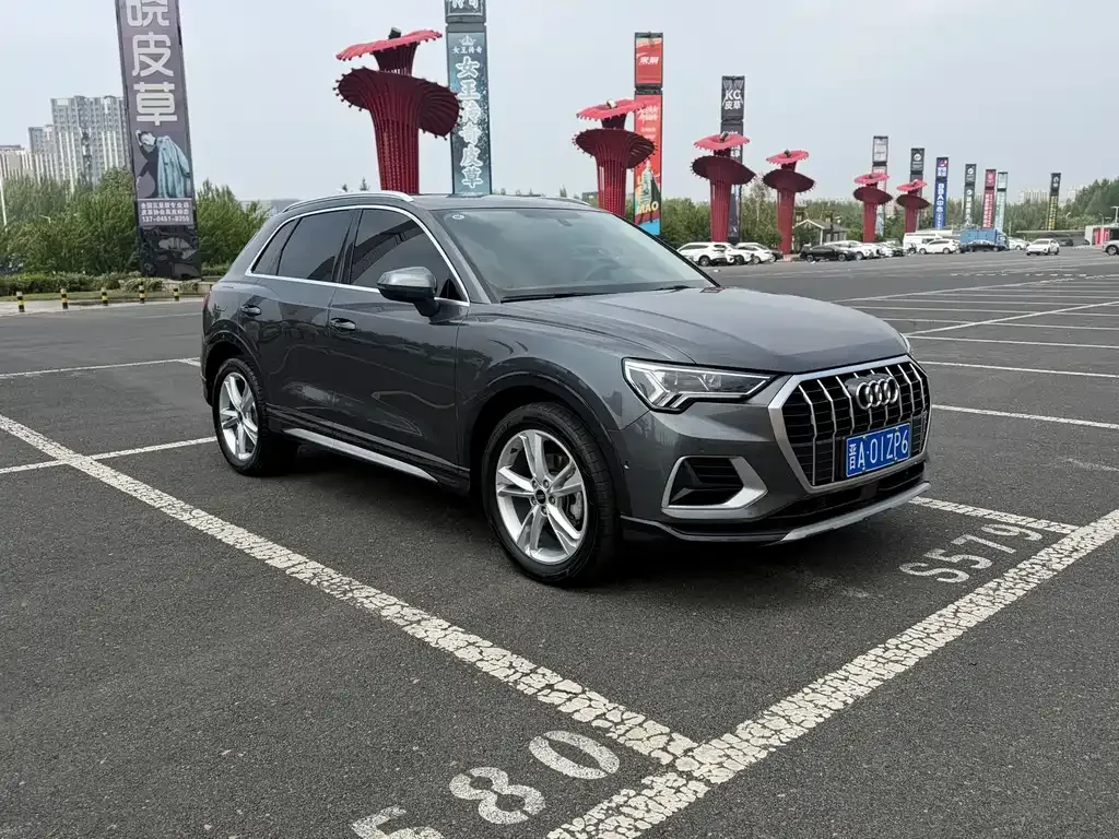 Audi Q3 — фото 10