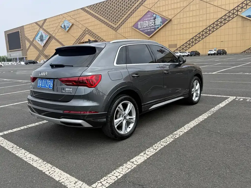 Audi Q3 — фото 7