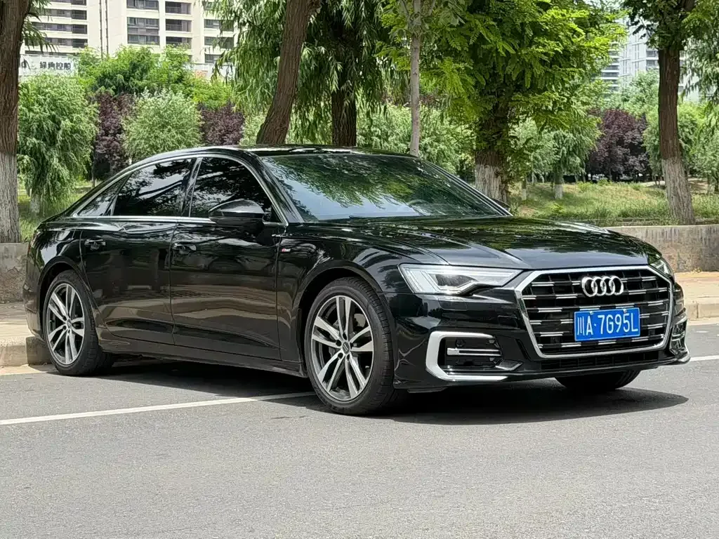 Audi A6L — фото 9