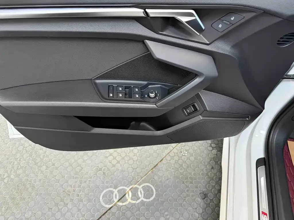 Audi A3 — фото 2