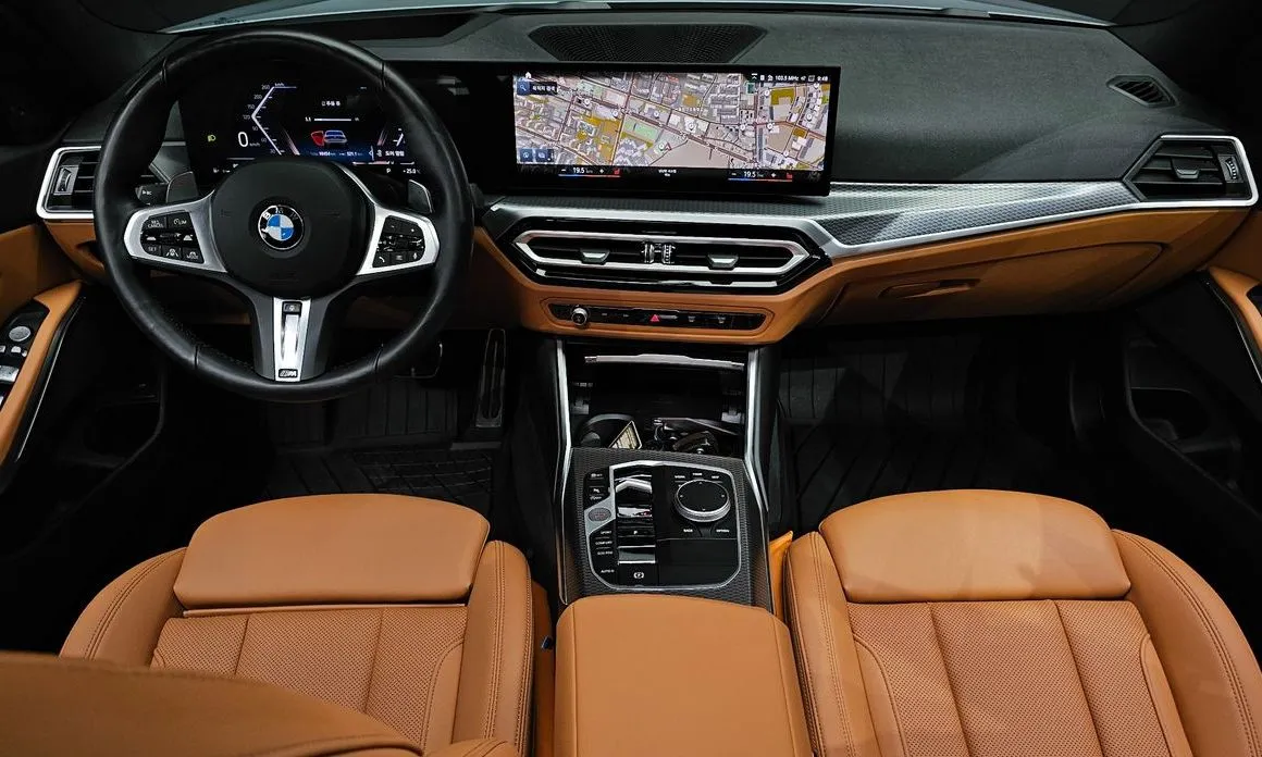 BMW 3-Series 2024 из KR, фото 9