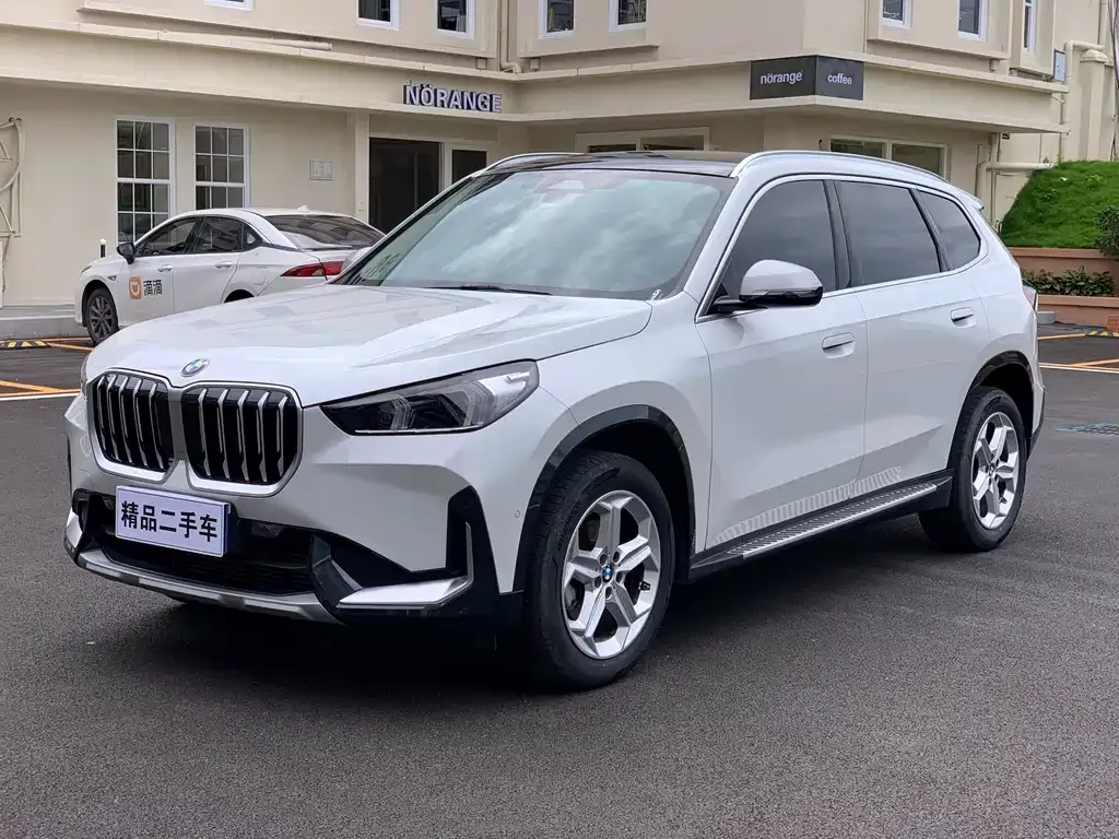 BMW X1 — фото 1