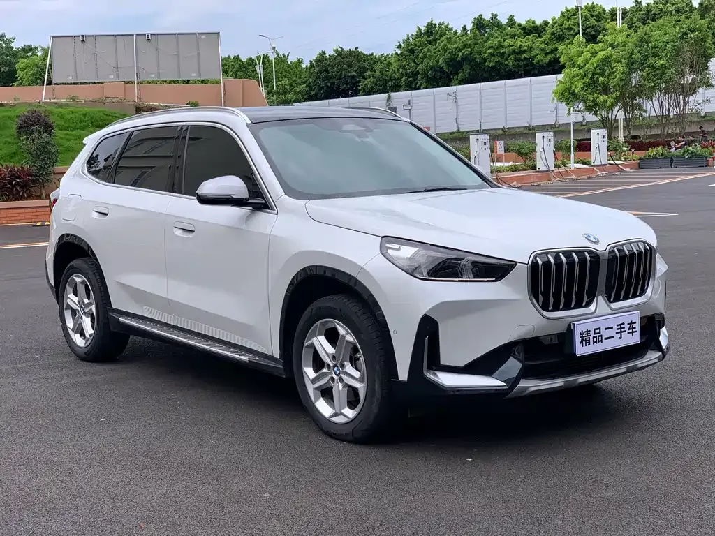 BMW X1 — фото 10