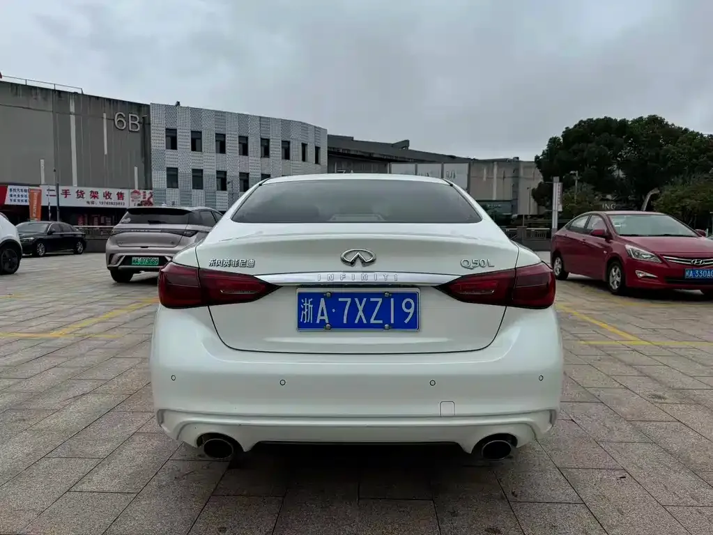 Infiniti Q50L 2021 из CN, фото 7