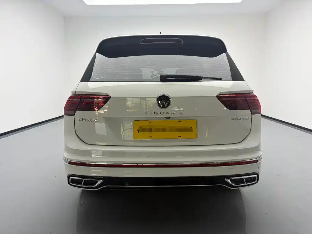 Volkswagen Tiguan L — фото 2