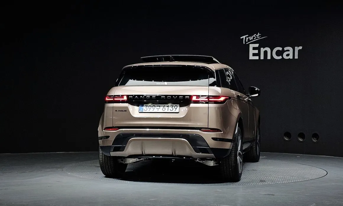 Land Rover Range Rover Evoque — фото 9