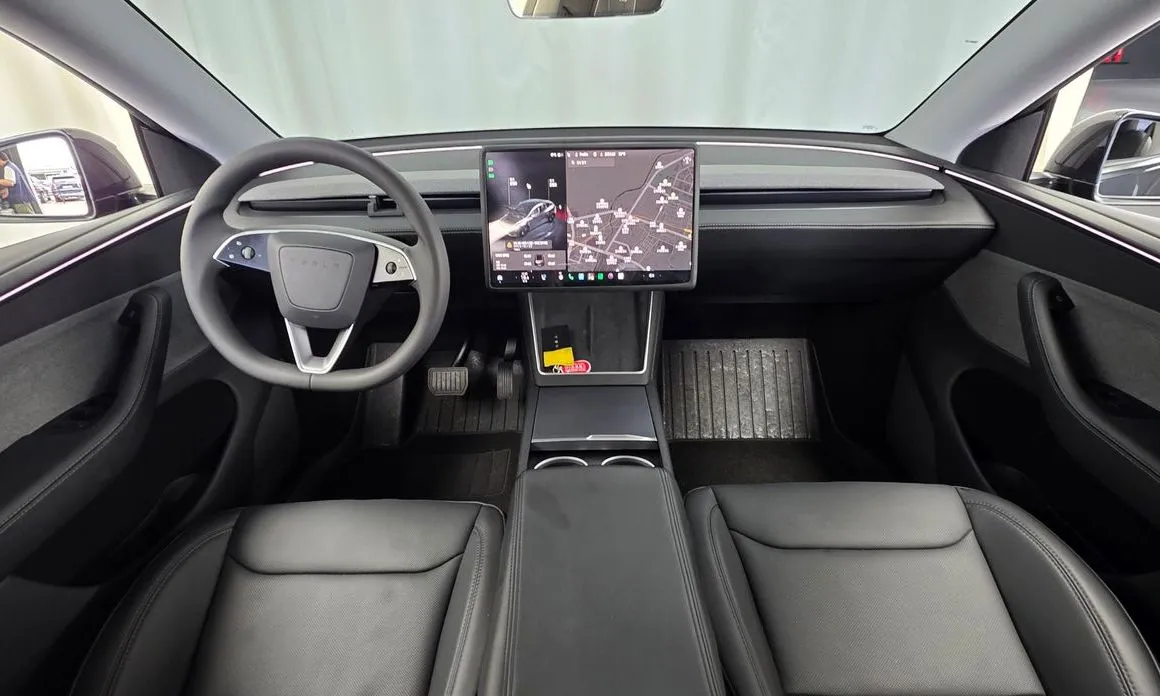 Tesla Model Y — фото 9