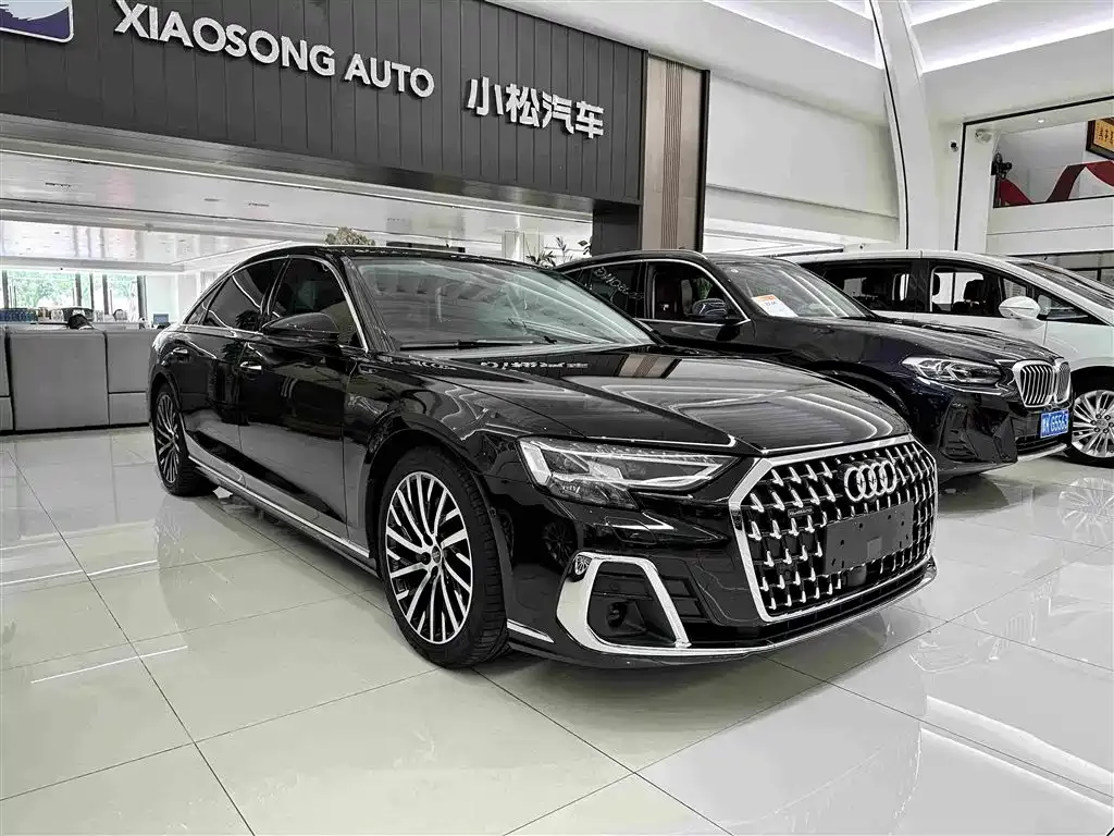 Audi A8 — фото 3