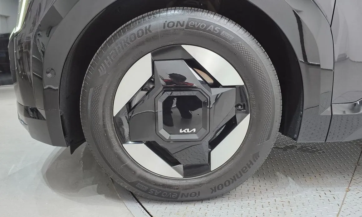 Kia EV9 2024 из KR, фото 8