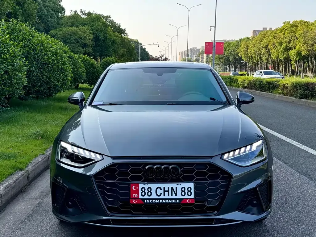 Audi A4L 2023 из CN, фото 7