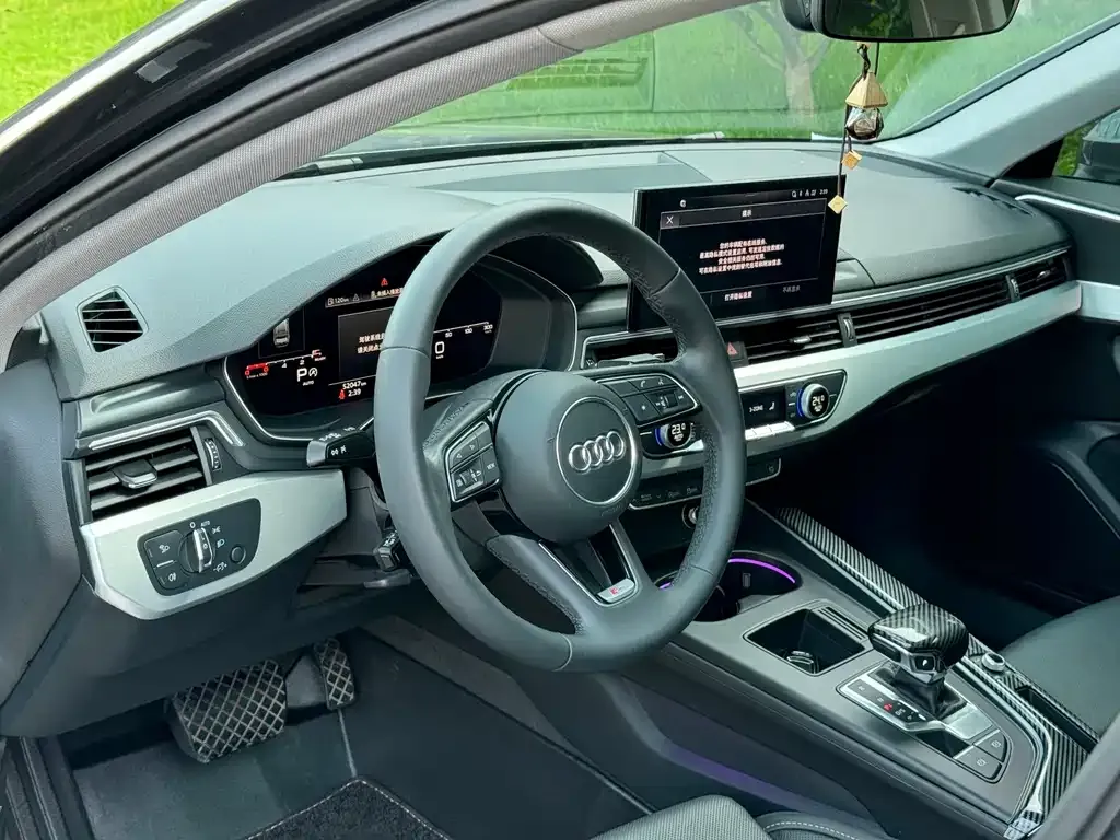 Audi A4L 2023 из CN, фото 9