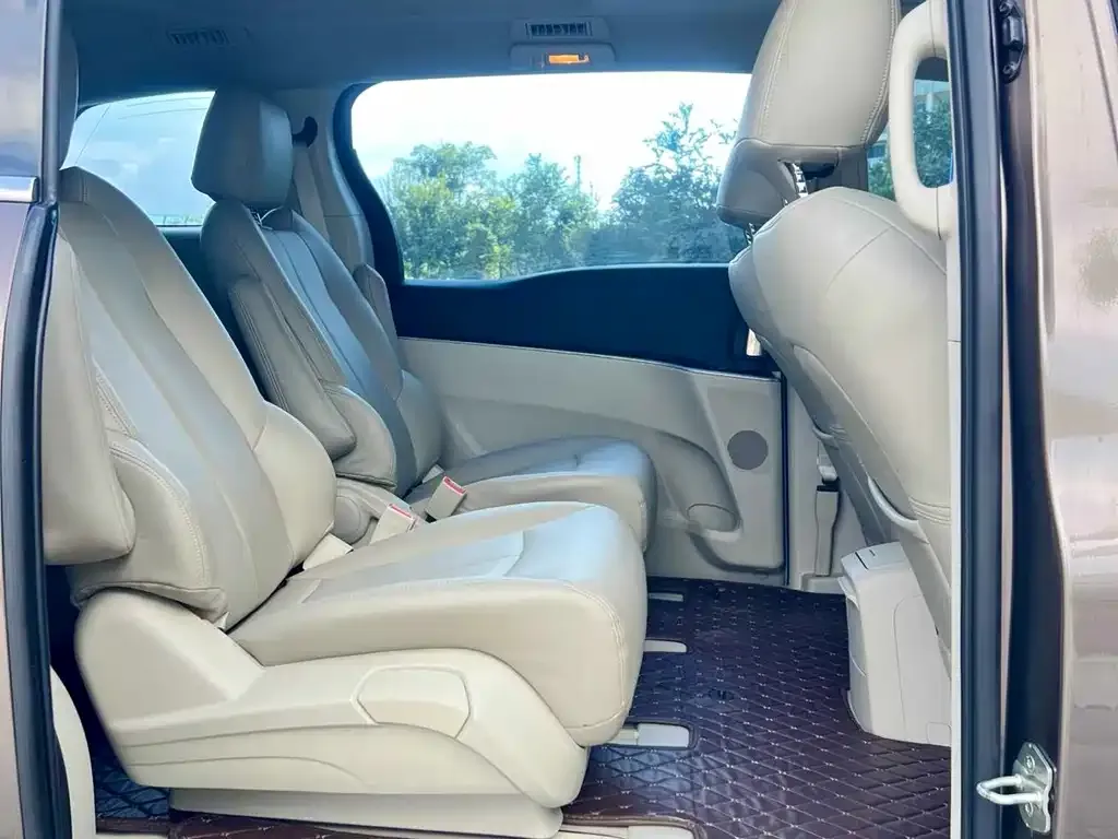 Buick GL8 2024 из CN, фото 4