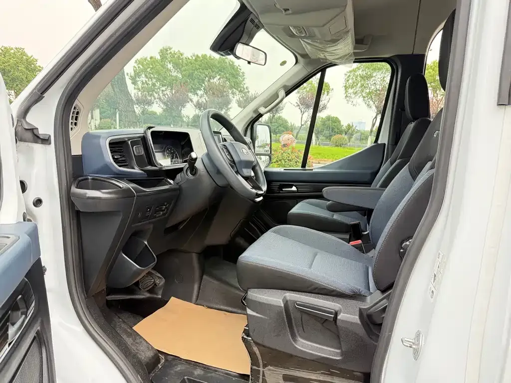 Ford E-Transit 2023 из CN, фото 3