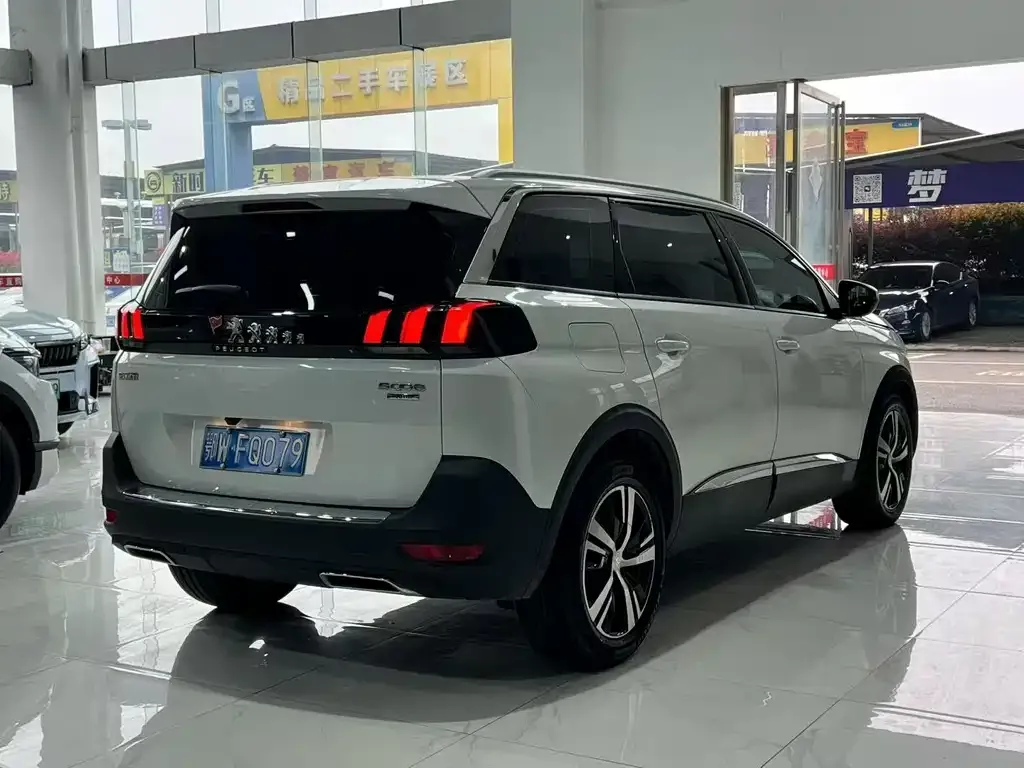 Peugeot 5008 2023 из CN, фото 5