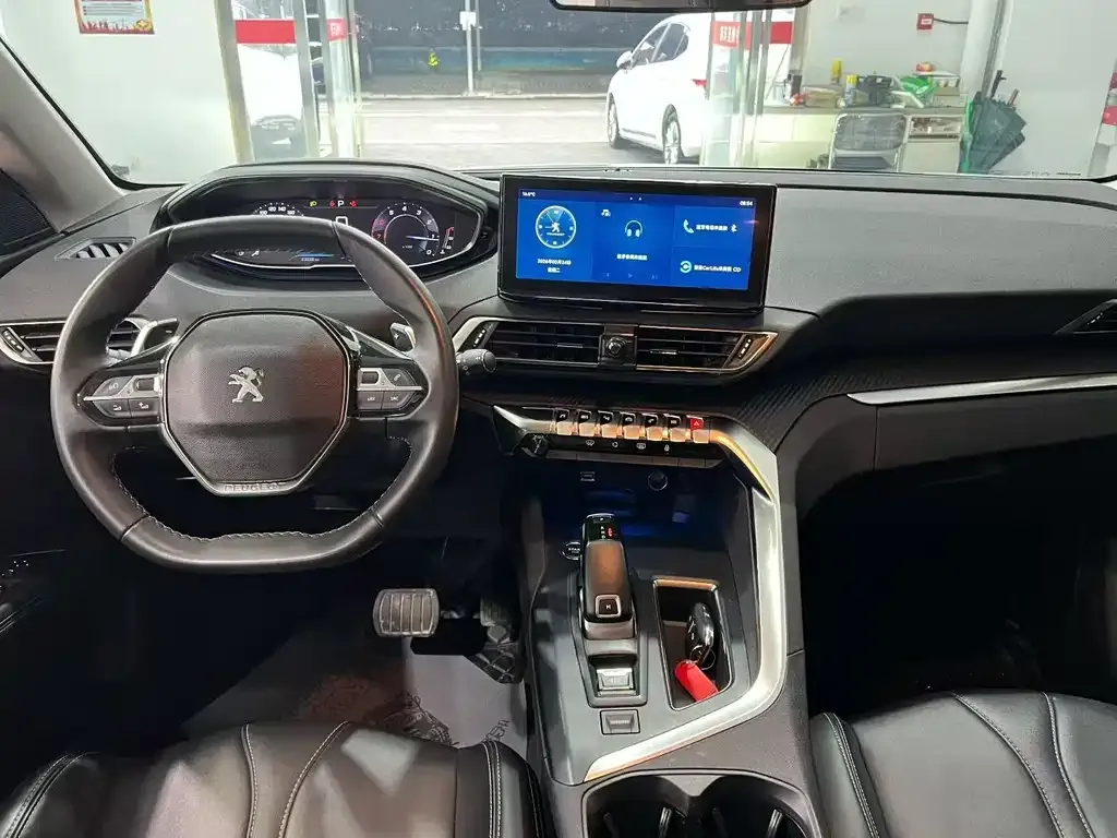 Peugeot 5008 2023 из CN, фото 8
