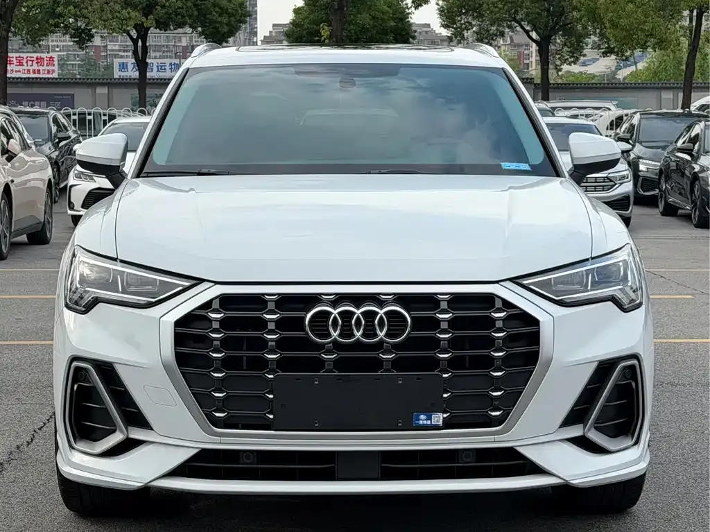 Audi Q3 — фото 2