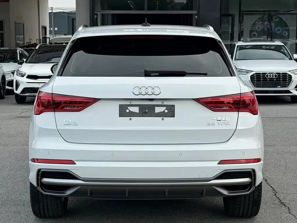 Audi Q3 — фото 3