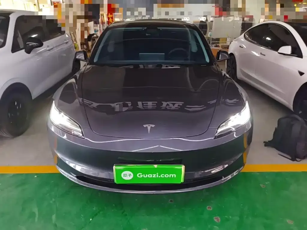 Tesla Model 3 — фото 3