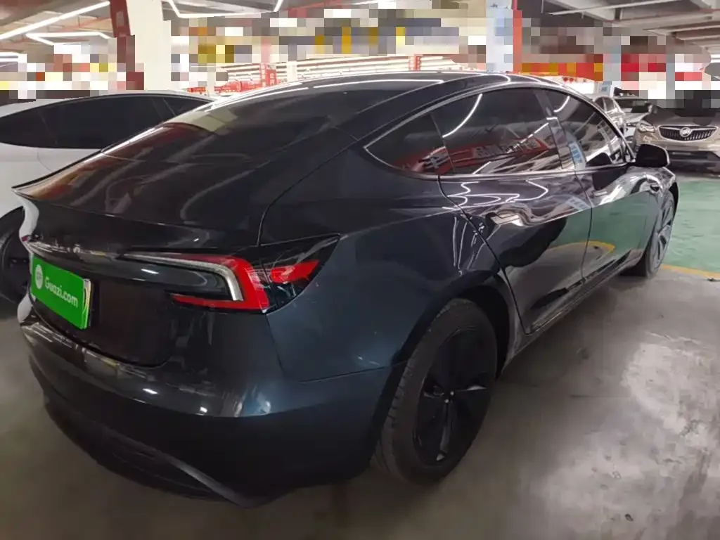 Tesla Model 3 — фото 6