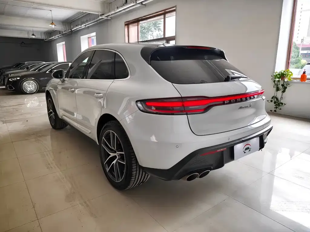 Porsche Macan — фото 10