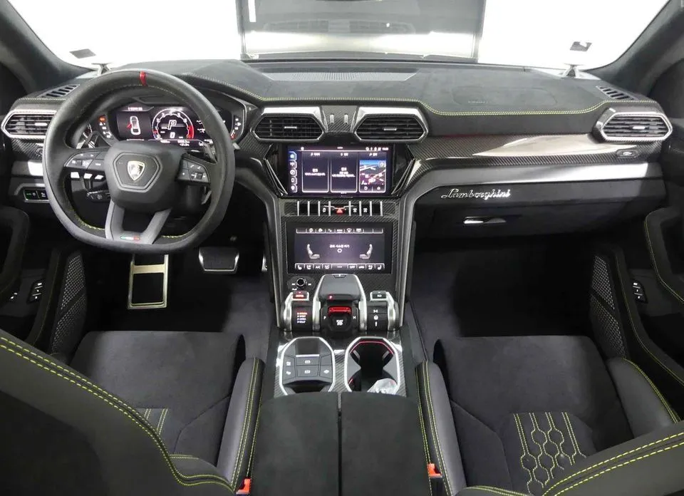 Lamborghini Urus 2024 из KR, фото 5