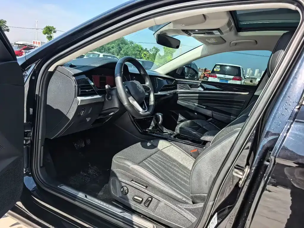 Volkswagen Passat — фото 9