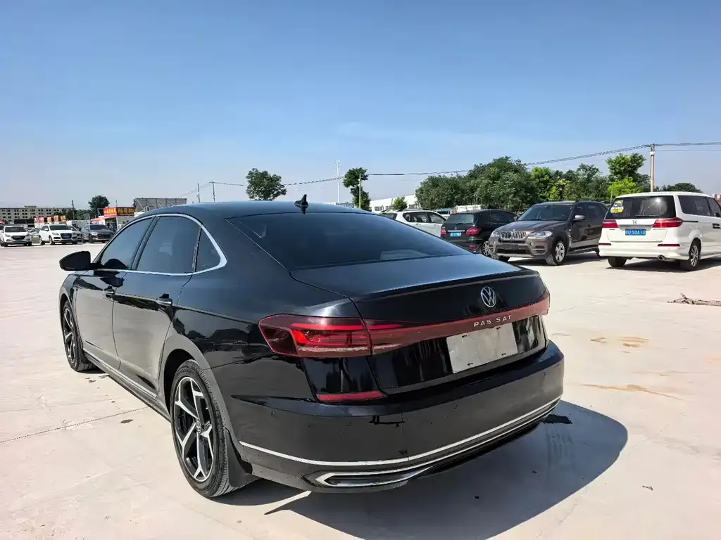 Volkswagen Passat — фото 3