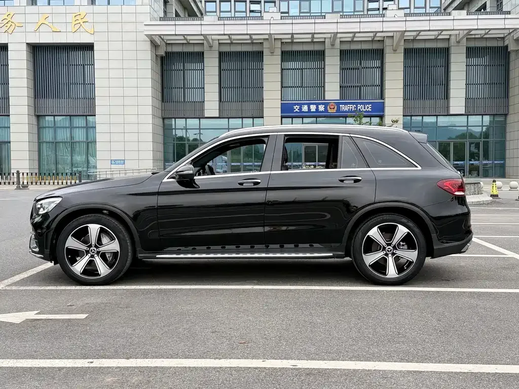 Mercedes-Benz GLC — фото 3
