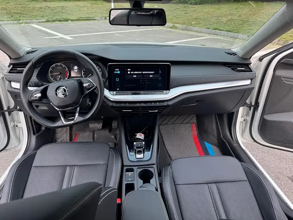 Skoda Octavia — фото 5