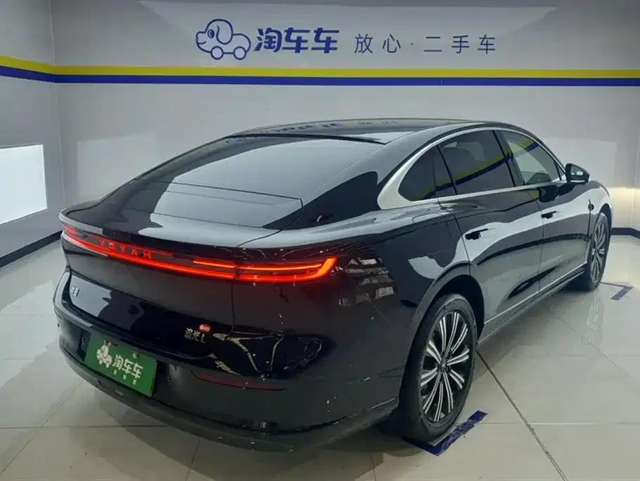 VOYAH Zhuiguang L 2026 из CN, фото 4