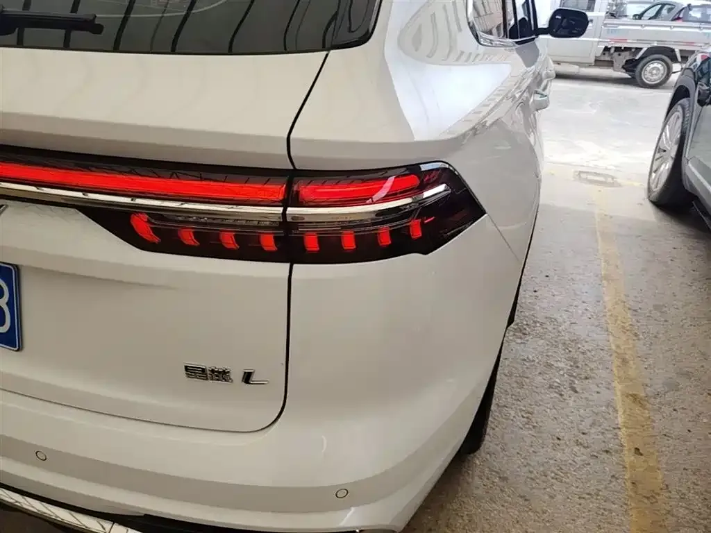 Geely Xingyue L — фото 10