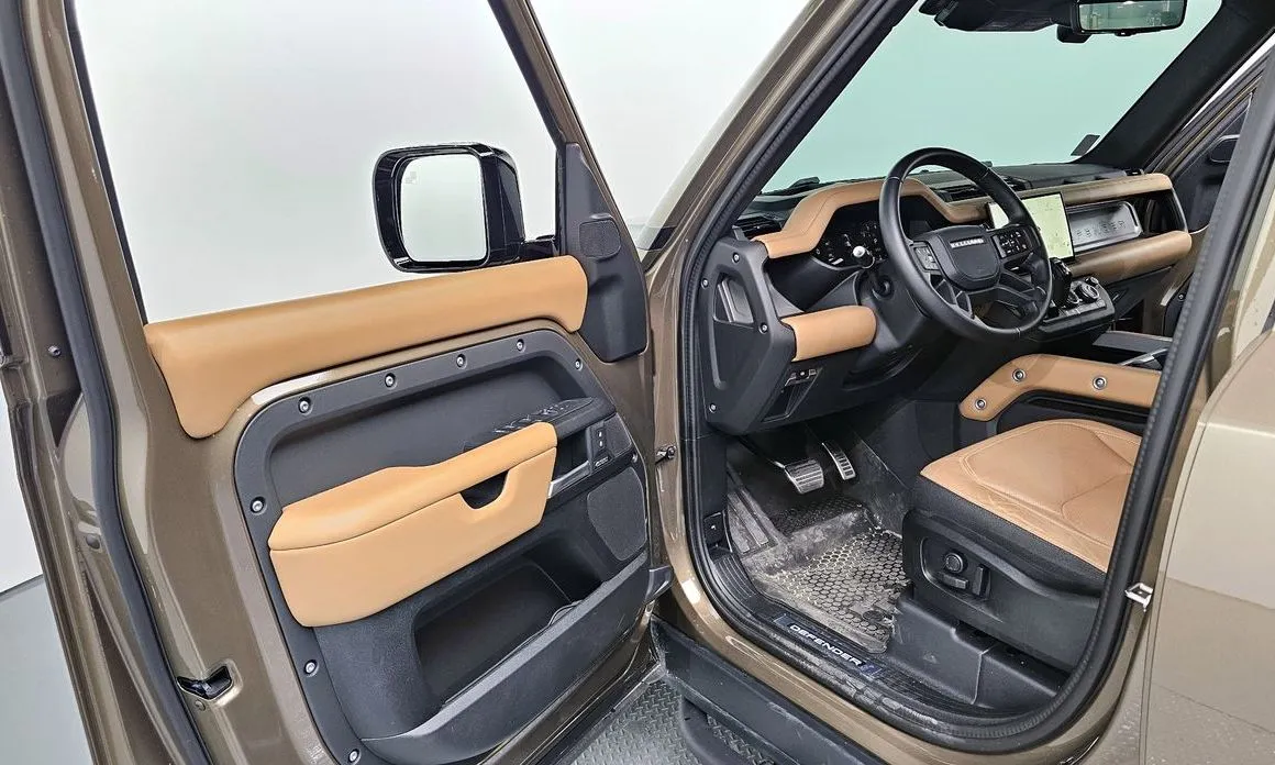Land Rover Defender 2025 из KR, фото 3