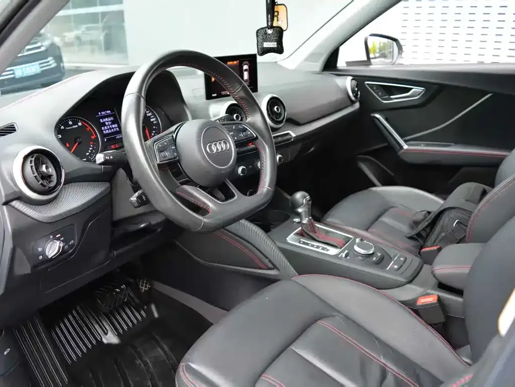 Audi Q2L 2022 из CN, фото 5