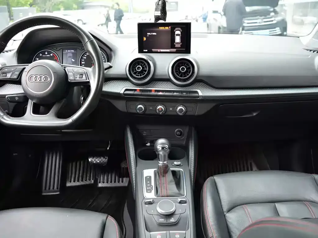 Audi Q2L 2022 из CN, фото 3