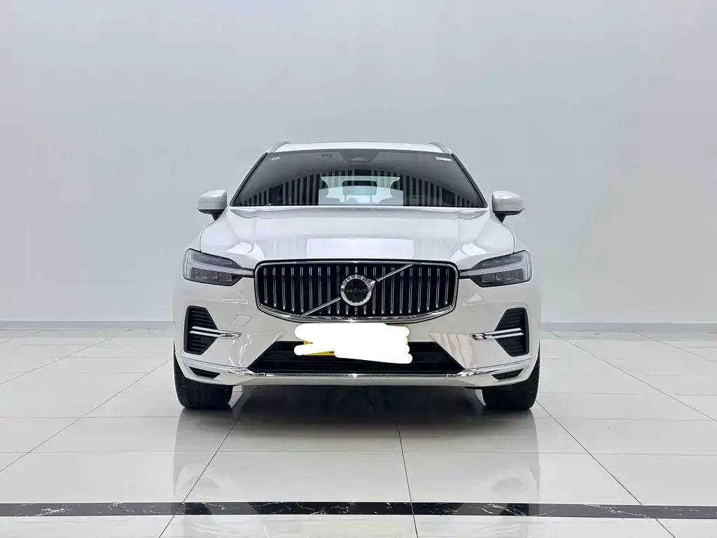 Volvo XC60 PHEV — фото 2