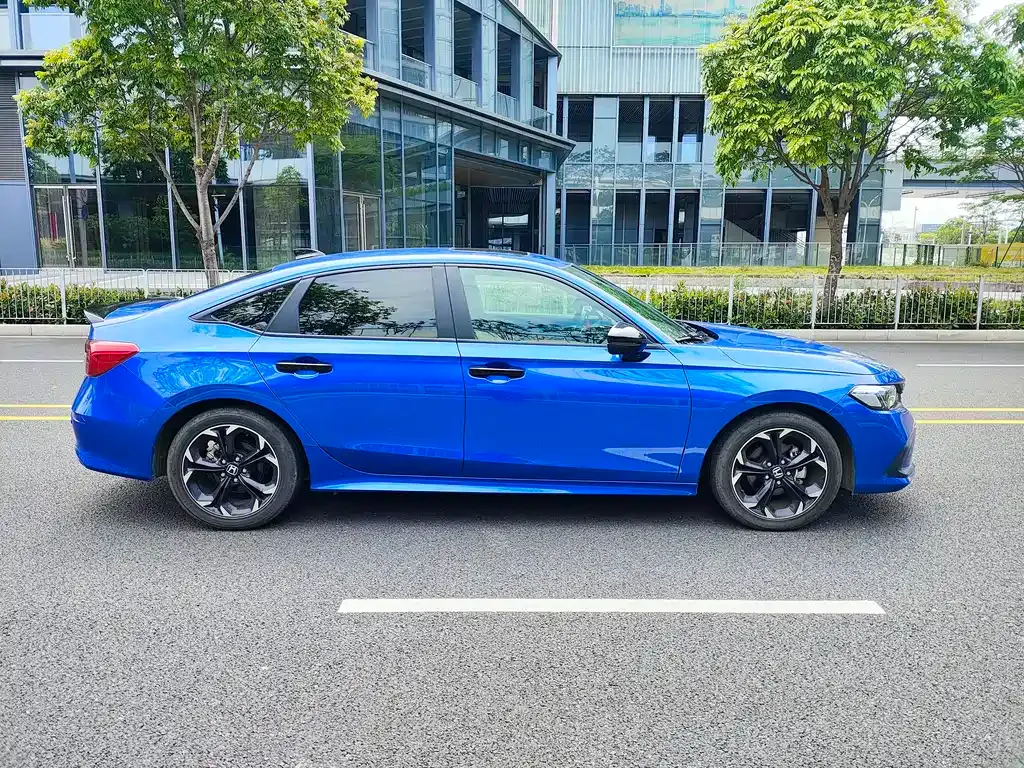 Honda Civic — фото 4
