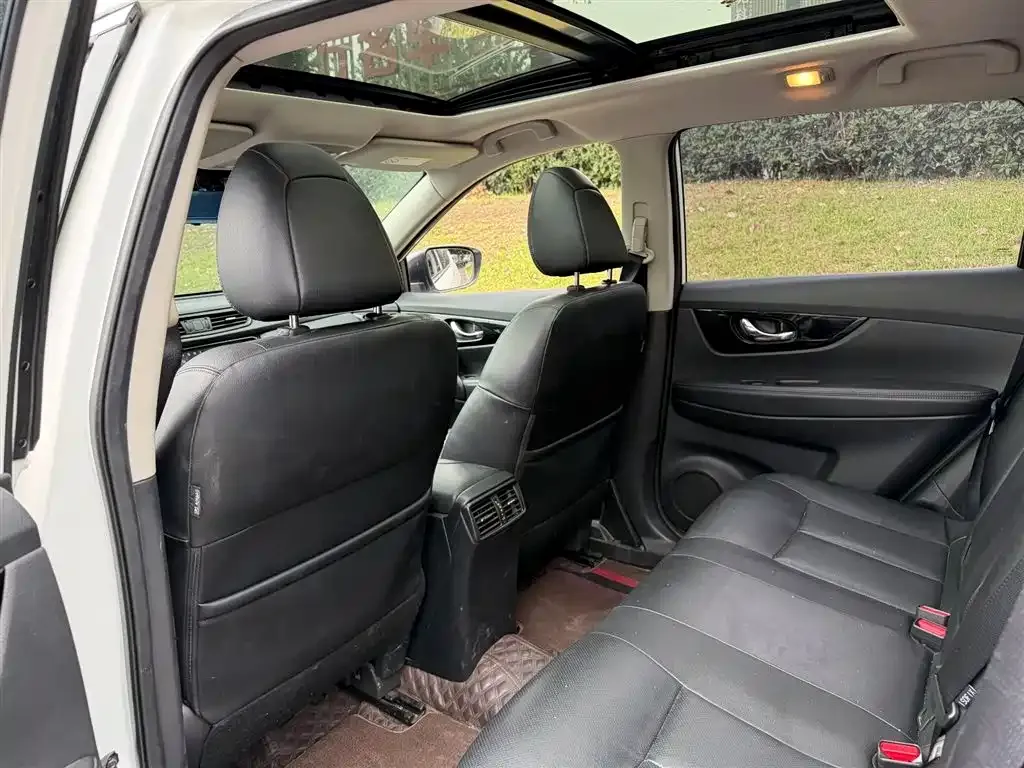Nissan X-Trail 2024 из CN, фото 2