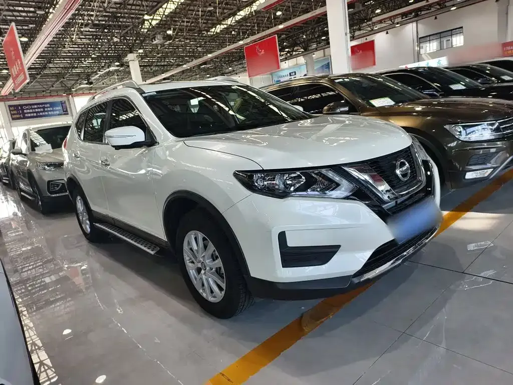 Nissan X-Trail — фото 10