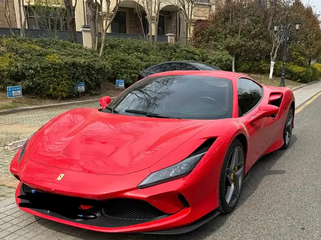 Ferrari F8 — фото 1