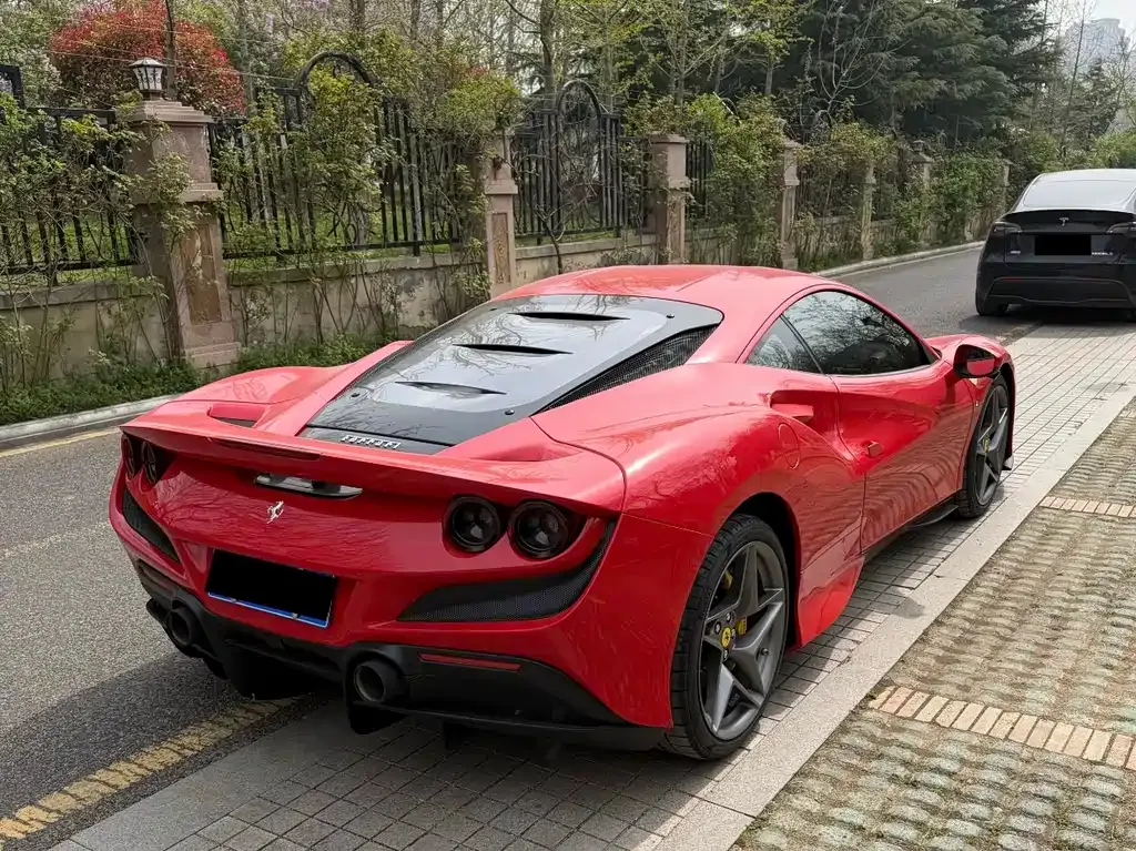 Ferrari F8 — фото 3