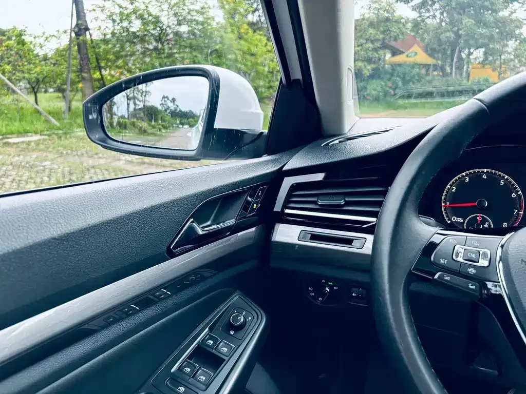 Volkswagen Bora 2022 из CN, фото 2