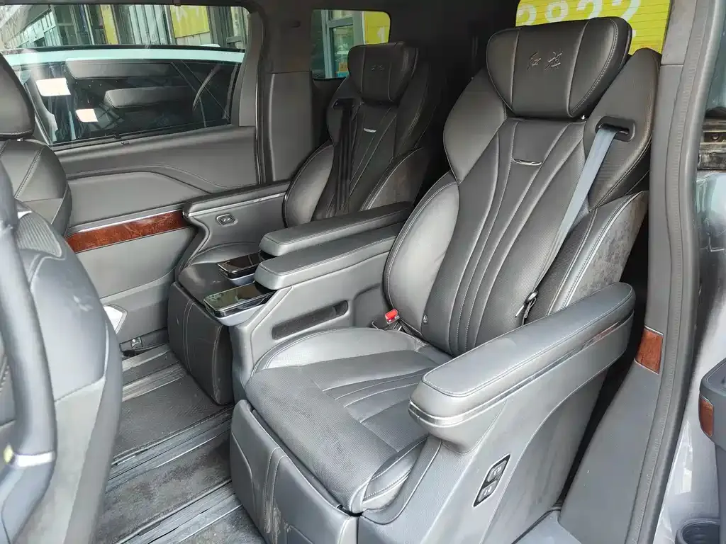Hongqi HQ9 2022 из CN, фото 8
