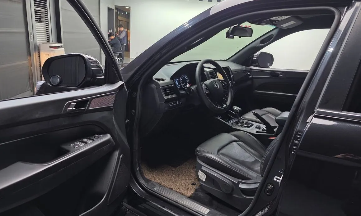 KG Mobility (Ssangyong) Rexton 2023 из KR, фото 8