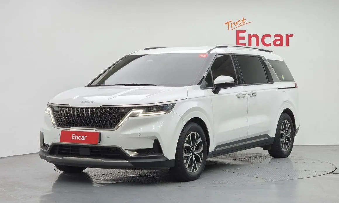 Kia Carnival 2023 из KR, фото 1