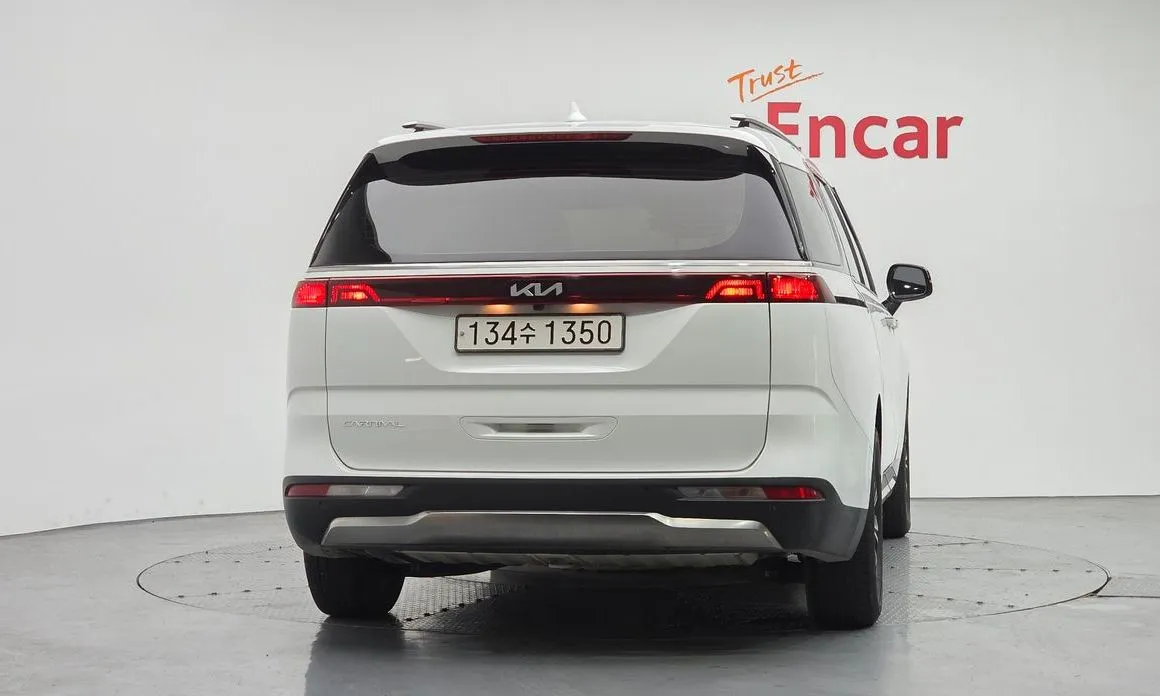 Kia Carnival 2023 из KR, фото 2